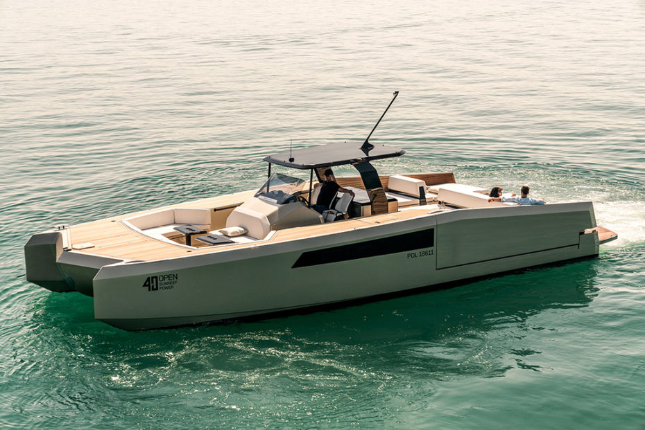 , The Sunreef 40&#8242; Center Console Cat Has Crazy Space &#8211; Ocean Of News